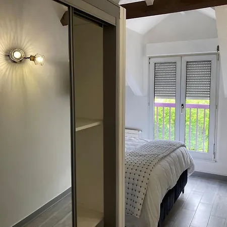 Hsh France 1 Proche De Couette-café *